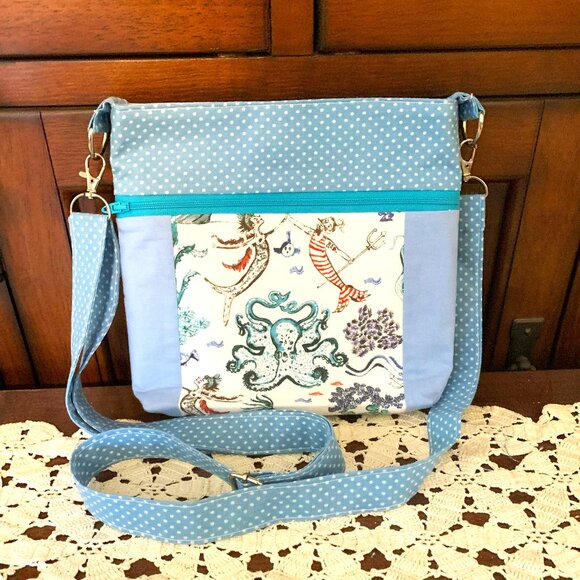 Handmade Under the Sea Crossbody Bag w/ Zip Front Pocket & Magnetic Snap Closure - Picture 1 of 7